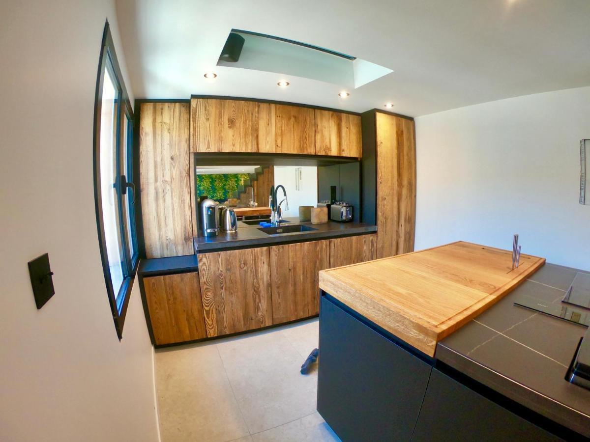 Casa Jungle ! Superb Duplex Apartment, Place Des Lices ! 쎙뜨호뻬 외부 사진